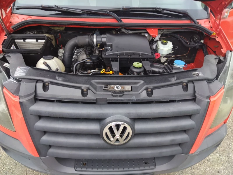 VW Crafter 2.5, 163 к.с. темпомат, 6 скорости, климатик, снимка 16 - Бусове и автобуси - 52694060