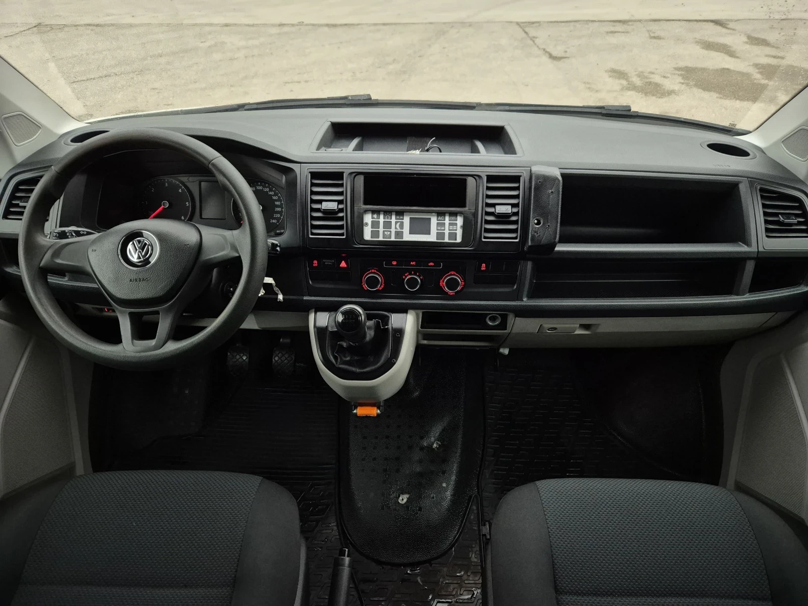 VW T6 * 2.0TDI* 4x4* 6ск.* , снимка 12 - Бусове и автобуси - 53956662