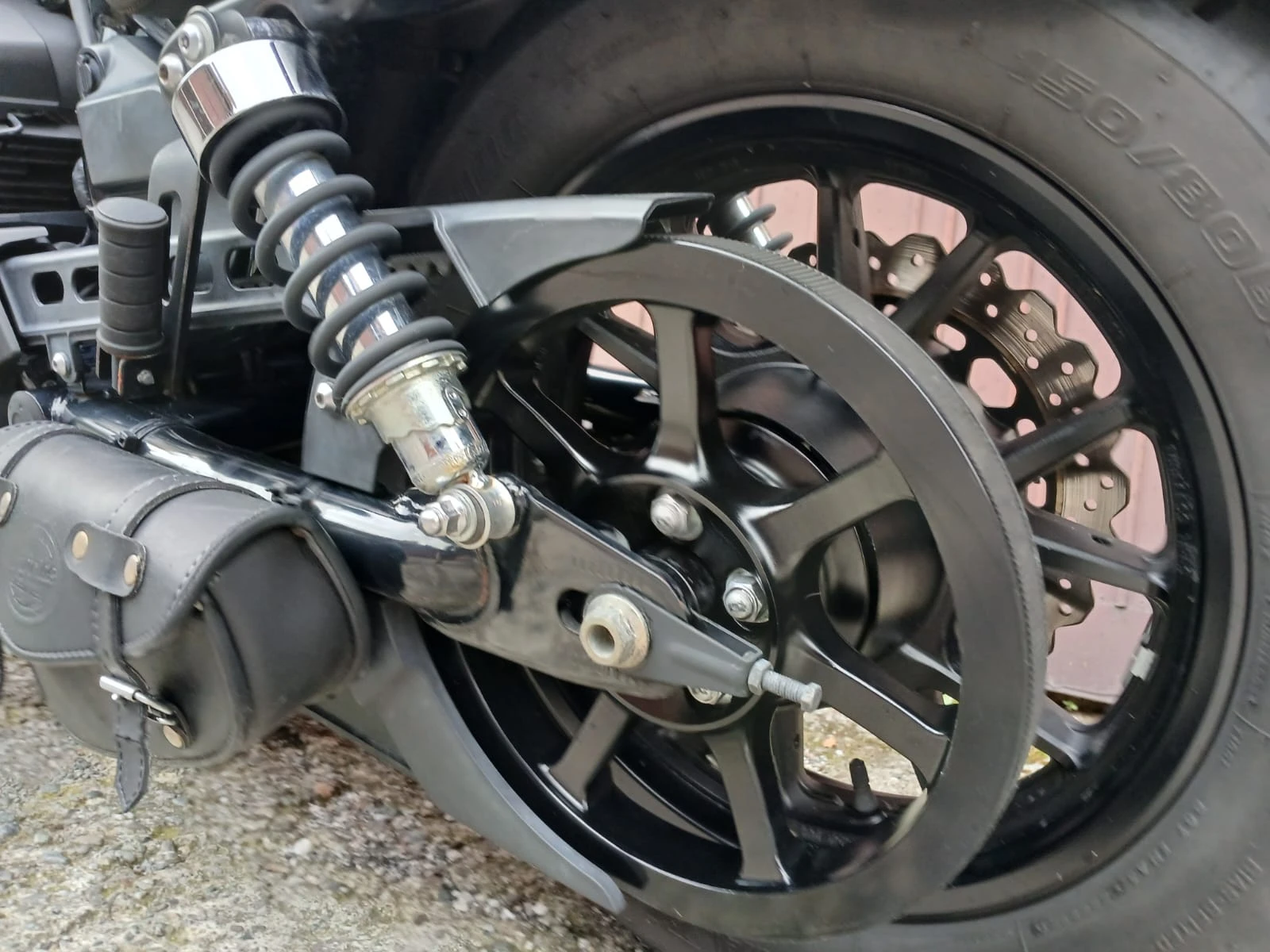 Yamaha Bolt XVS 950i Arrow, снимка 12 - Мотоциклети и мототехника - 56646335