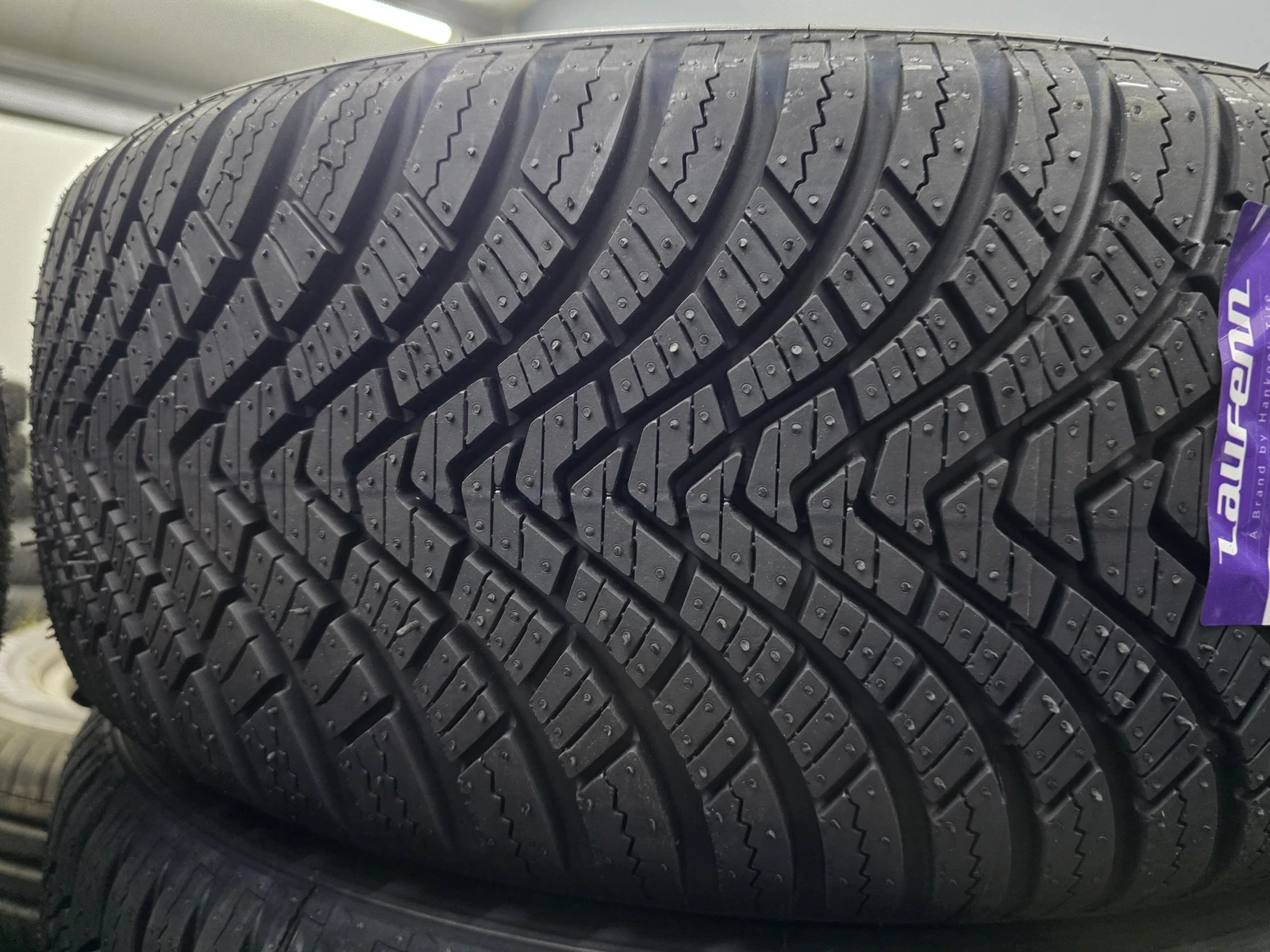 Гуми Всесезонни 205/55R16