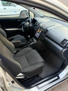 Toyota Corolla verso 2.2D-CAT/D4D, снимка 6