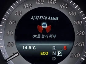 Mercedes-Benz E 220 Avantgarde, снимка 17