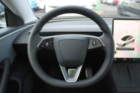 Tesla Model 3 RWD No Accident Clean Carfax One Owner, снимка 12