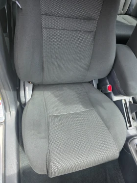 Toyota Avensis 2.0 D4D, снимка 12