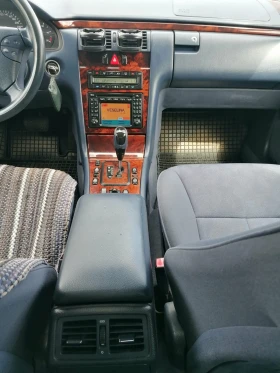 Mercedes-Benz E 270 CDI, снимка 12
