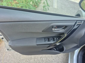 Toyota Auris !!! Benzin !!! 90000km!!!, снимка 7