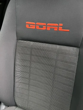 VW Golf - 4500 € / 8801.24 лв. - 18132558 11