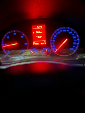 VW Golf - 3550 € / 6943.20 лв. - 18132558 6