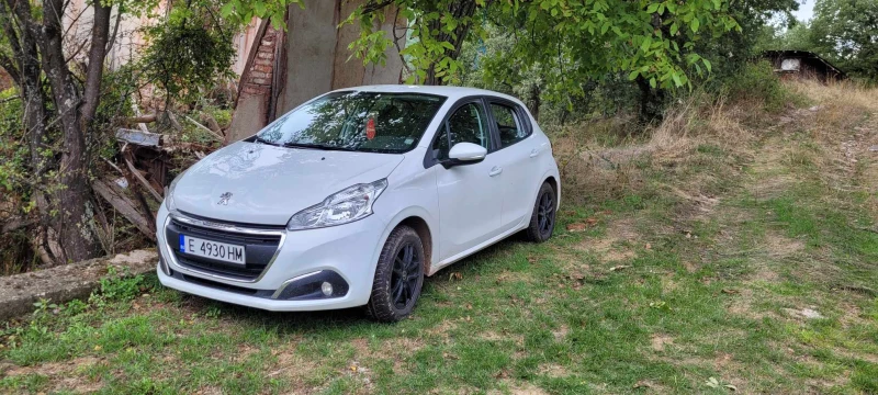 Peugeot 208 1.5 DIEZEL, снимка 14 - Автомобили и джипове - 49170696