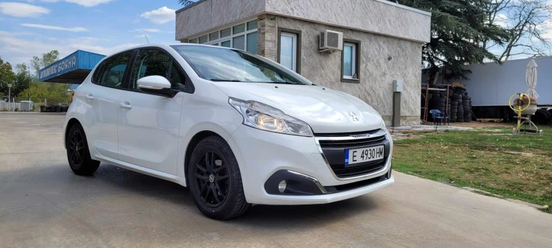 Peugeot 208 1.5 DIEZEL, снимка 10 - Автомобили и джипове - 49170696