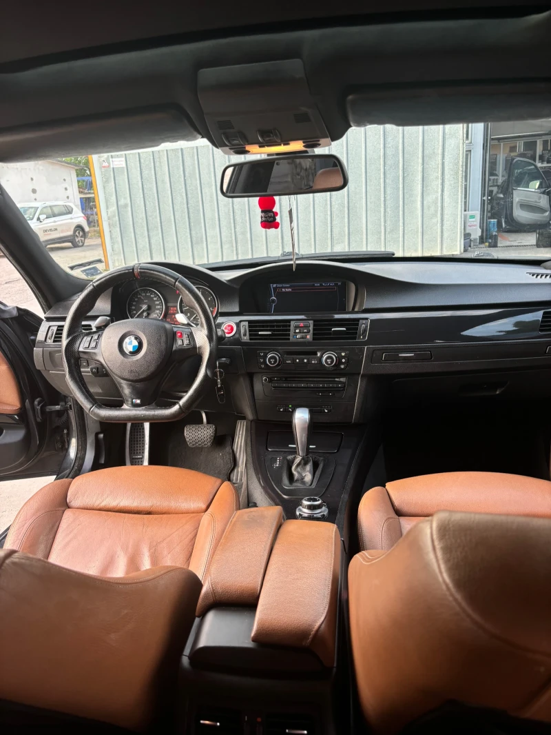 BMW 330, снимка 13 - Автомобили и джипове - 47598504