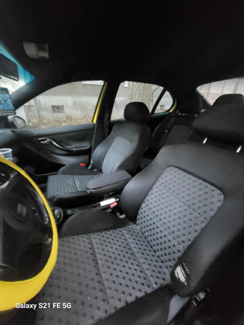 Seat Leon, снимка 5 - Автомобили и джипове - 48394495