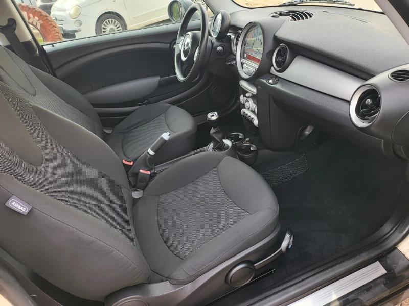 Mini Cooper 1.6i 6скорости, снимка 15 - Автомобили и джипове - 49175589