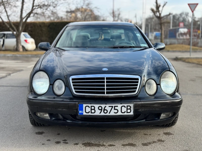 Mercedes-Benz CLK 320i, снимка 2 - Автомобили и джипове - 49222113