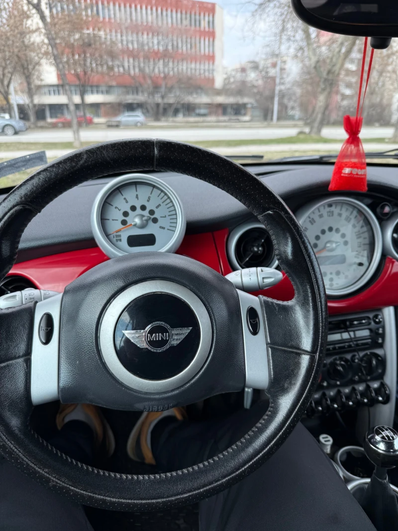 Mini One, снимка 8 - Автомобили и джипове - 49347671