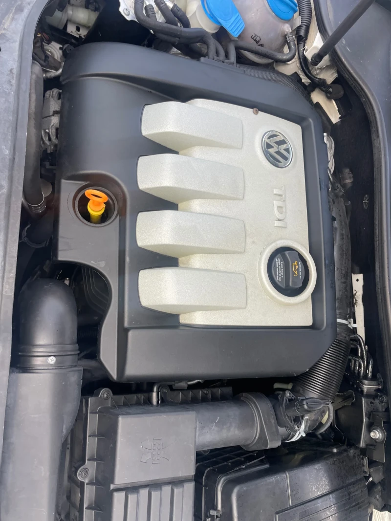 VW Golf 1.9TDI-105-ITALIA, снимка 14 - Автомобили и джипове - 51269091