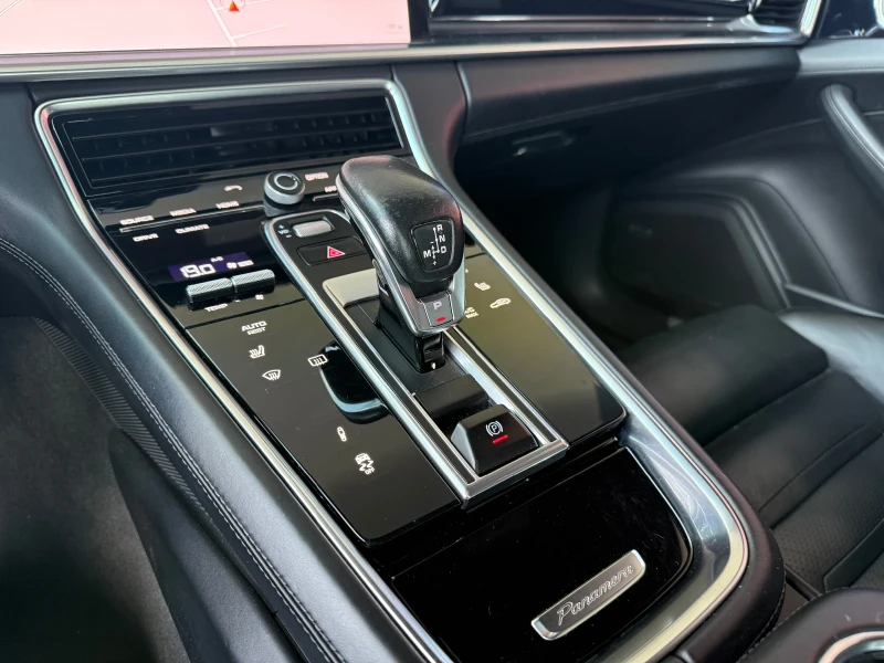 Porsche Panamera 4S* БАРТЕР* ОБДСЛУЖЕН, снимка 14 - Автомобили и джипове - 51699376