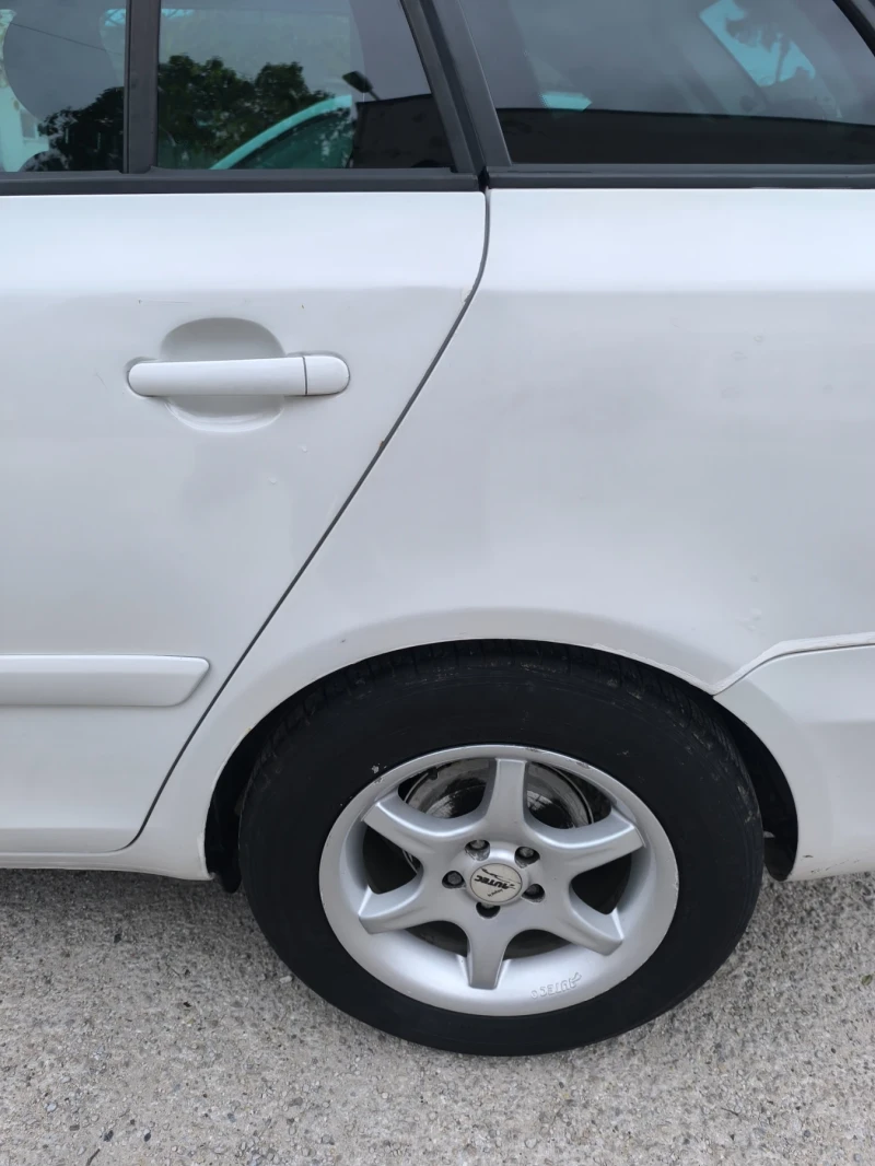 Skoda Fabia, снимка 6 - Автомобили и джипове - 52295652