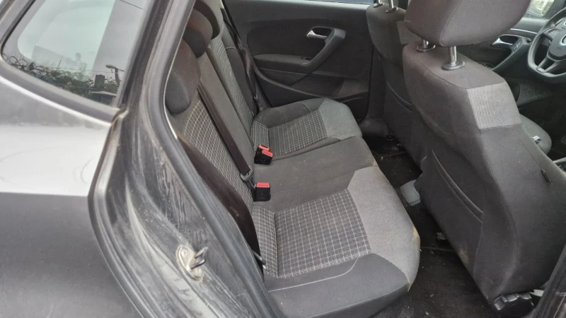VW Polo 1.4 TDI CUS, снимка 10 - Автомобили и джипове - 52450973