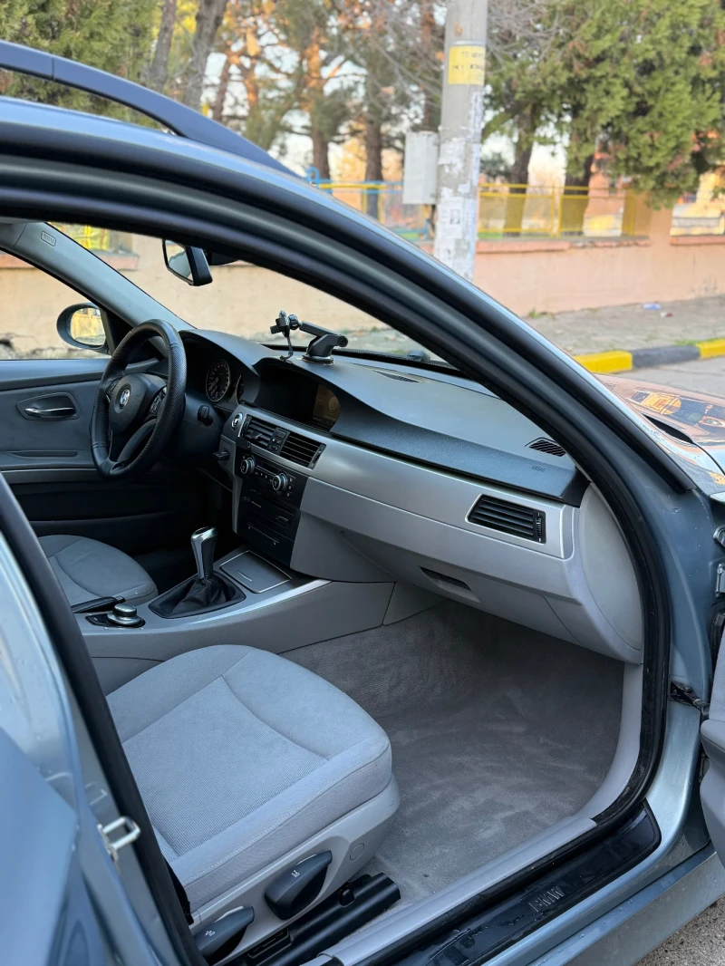 BMW 320 2.0, снимка 5 - Автомобили и джипове - 52902009