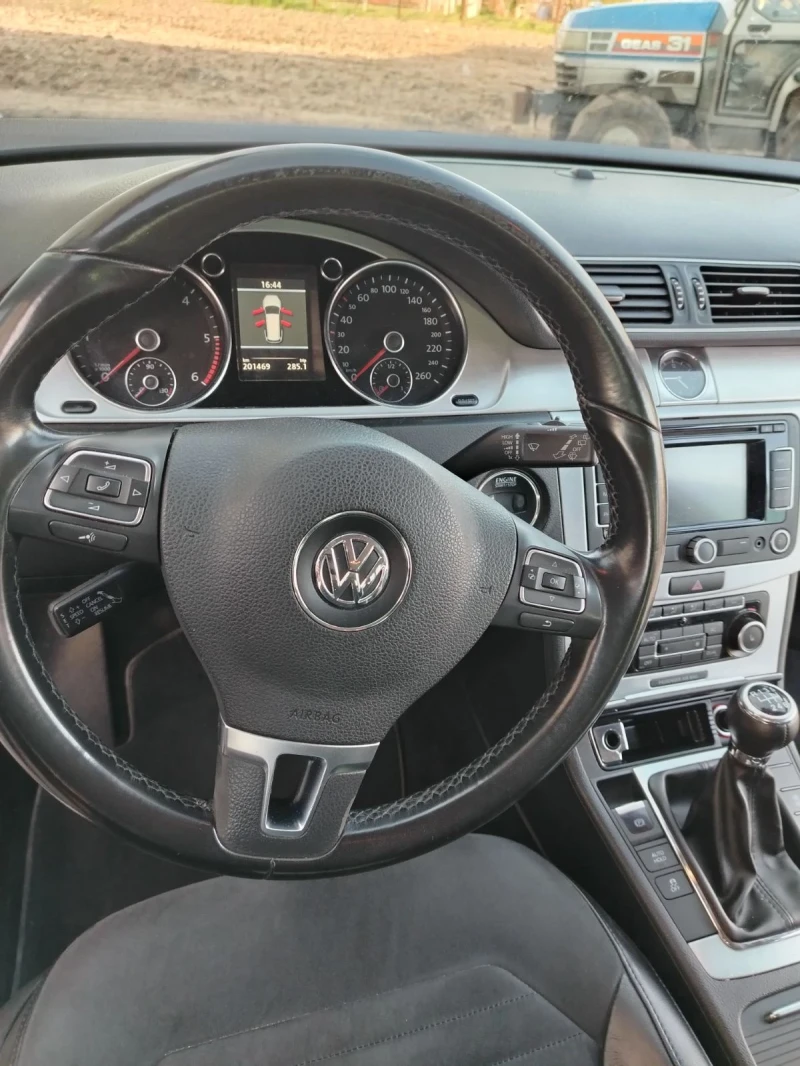 VW Passat, снимка 9 - Автомобили и джипове - 53598223