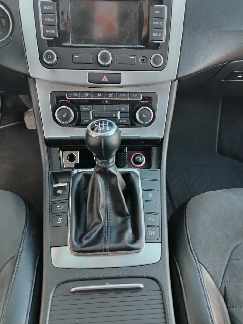 VW Passat, снимка 3 - Автомобили и джипове - 53598223