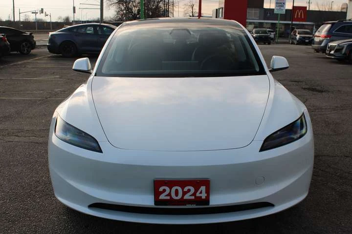 Tesla Model 3 RWD No Accident Clean Carfax One Owner, снимка 2 - Автомобили и джипове - 53913738