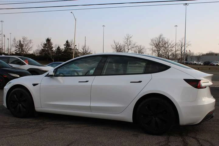 Tesla Model 3 RWD No Accident Clean Carfax One Owner, снимка 5 - Автомобили и джипове - 53913738