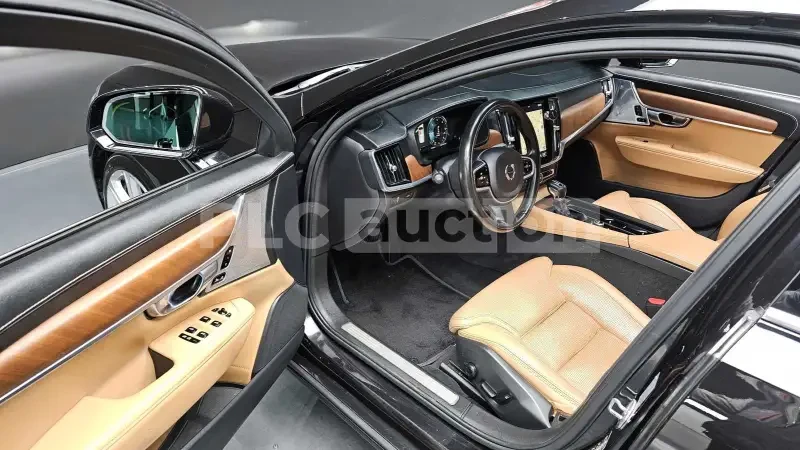 Volvo S90 360| DISTRONIC| HEAD-UP| ОБДУХ| ВКЛ. ТЕХНОТЕСТ, снимка 11 - Автомобили и джипове - 54442549