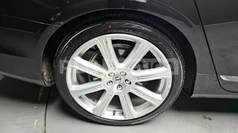 Volvo S90 360| DISTRONIC| HEAD-UP| ОБДУХ| ВКЛ. ТЕХНОТЕСТ, снимка 16 - Автомобили и джипове - 54442549