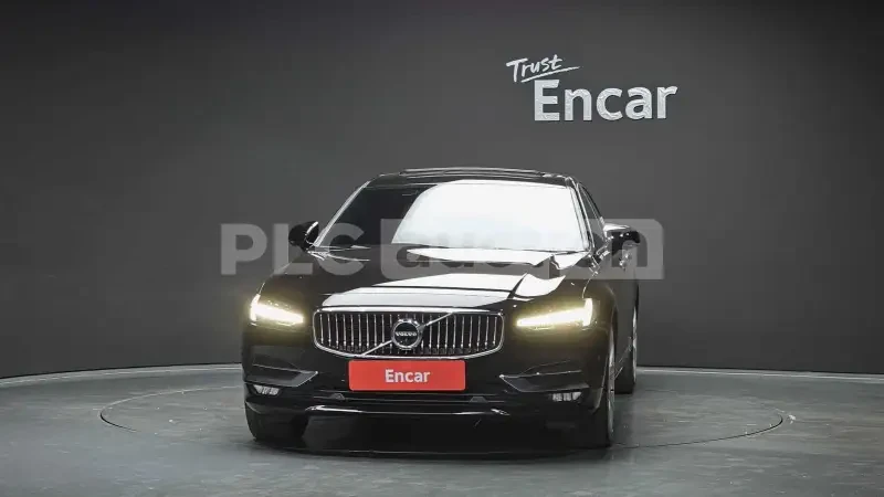 Volvo S90 360| DISTRONIC| HEAD-UP| ОБДУХ| ВКЛ. ТЕХНОТЕСТ, снимка 2 - Автомобили и джипове - 54442549