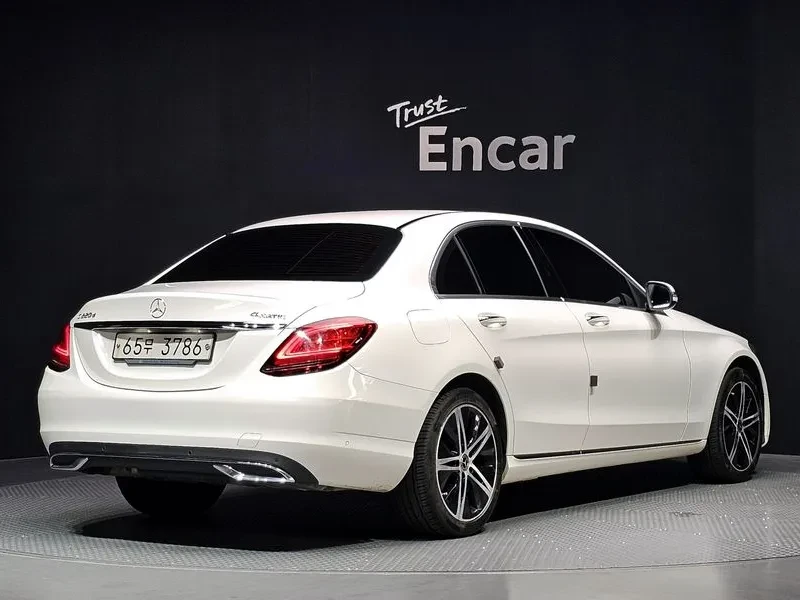 Mercedes-Benz C 220 W205 4Matic Exclusive, снимка 2 - Автомобили и джипове - 55750303