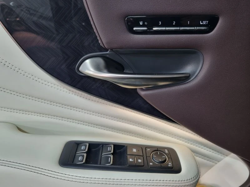 Lexus LS 3.4 Automatic, снимка 13 - Автомобили и джипове - 55825295
