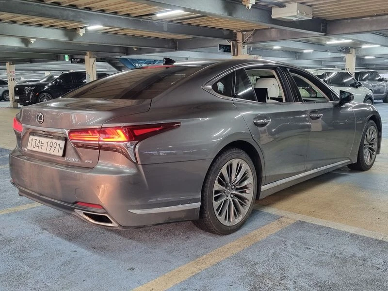 Lexus LS 3.4 Automatic, снимка 4 - Автомобили и джипове - 55825295