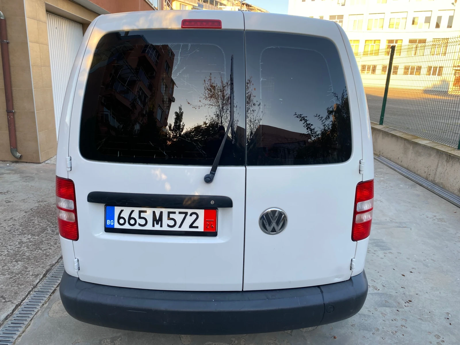 VW Caddy 1.6  TDI - изображение 6