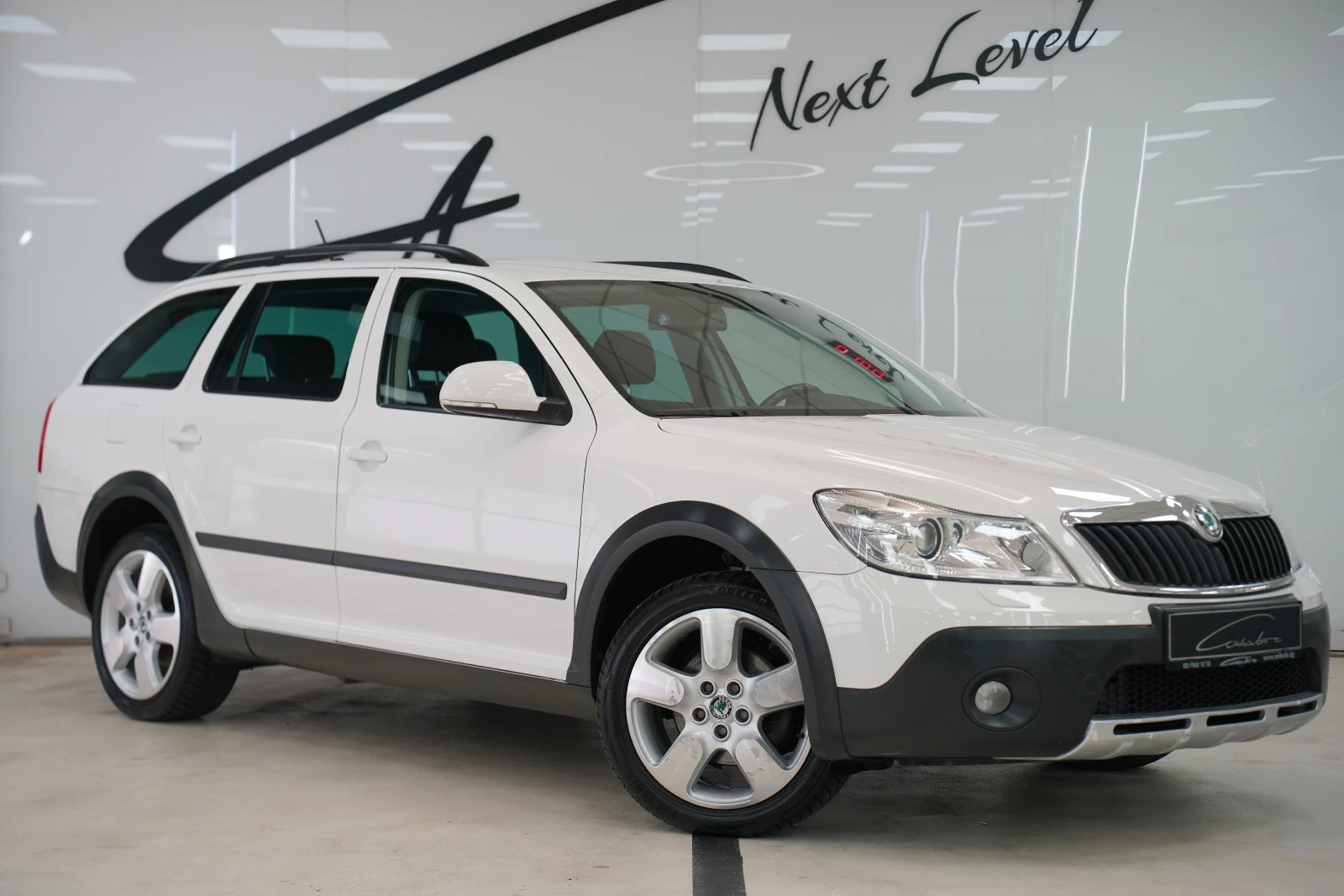 Skoda Octavia Scout 2.0 TDI 4x4 - изображение 3