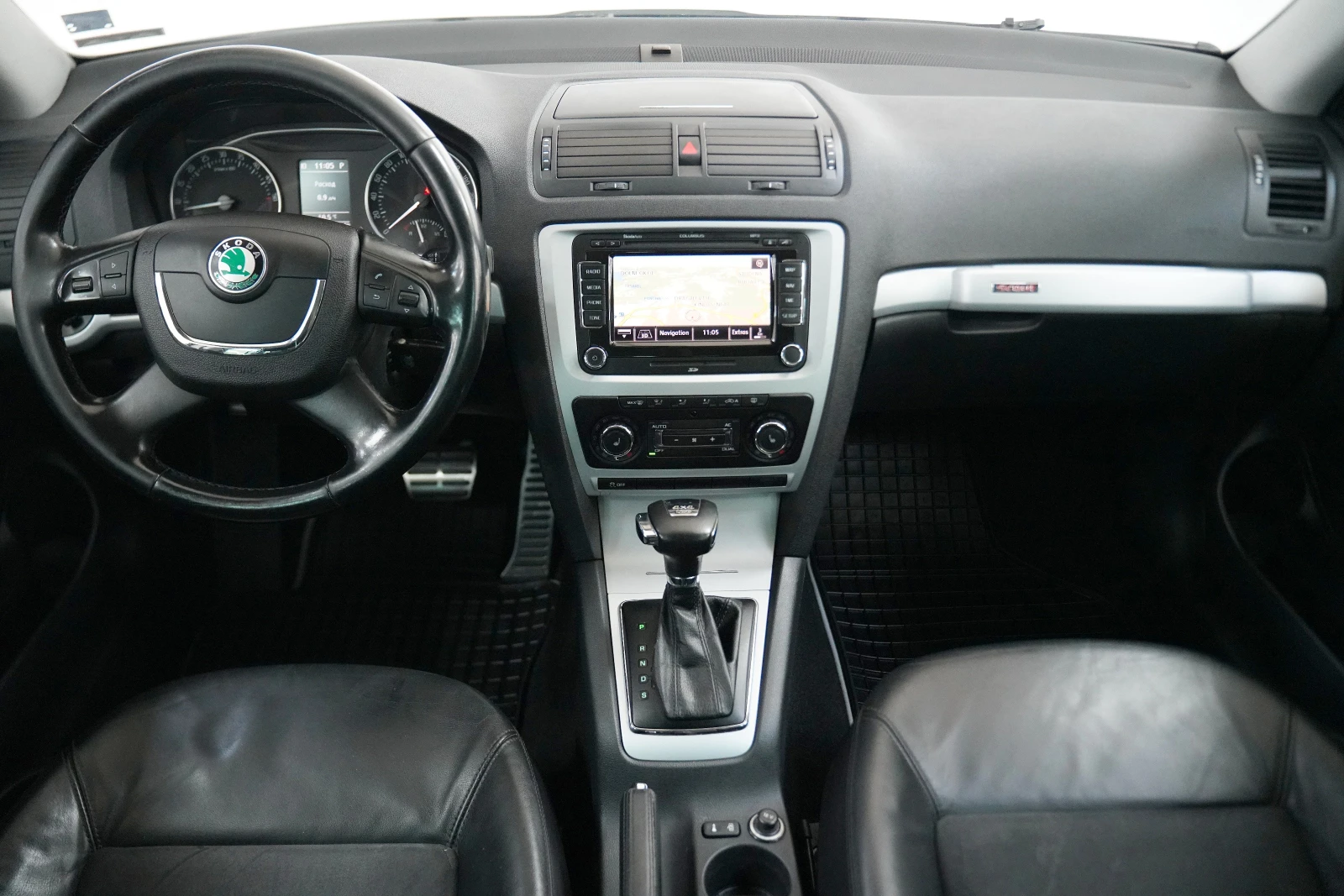 Skoda Octavia Scout 2.0 TDI 4x4 - изображение 8
