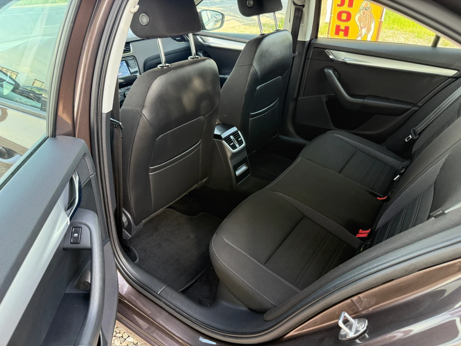 Skoda Octavia 1.6 TDI - изображение 6