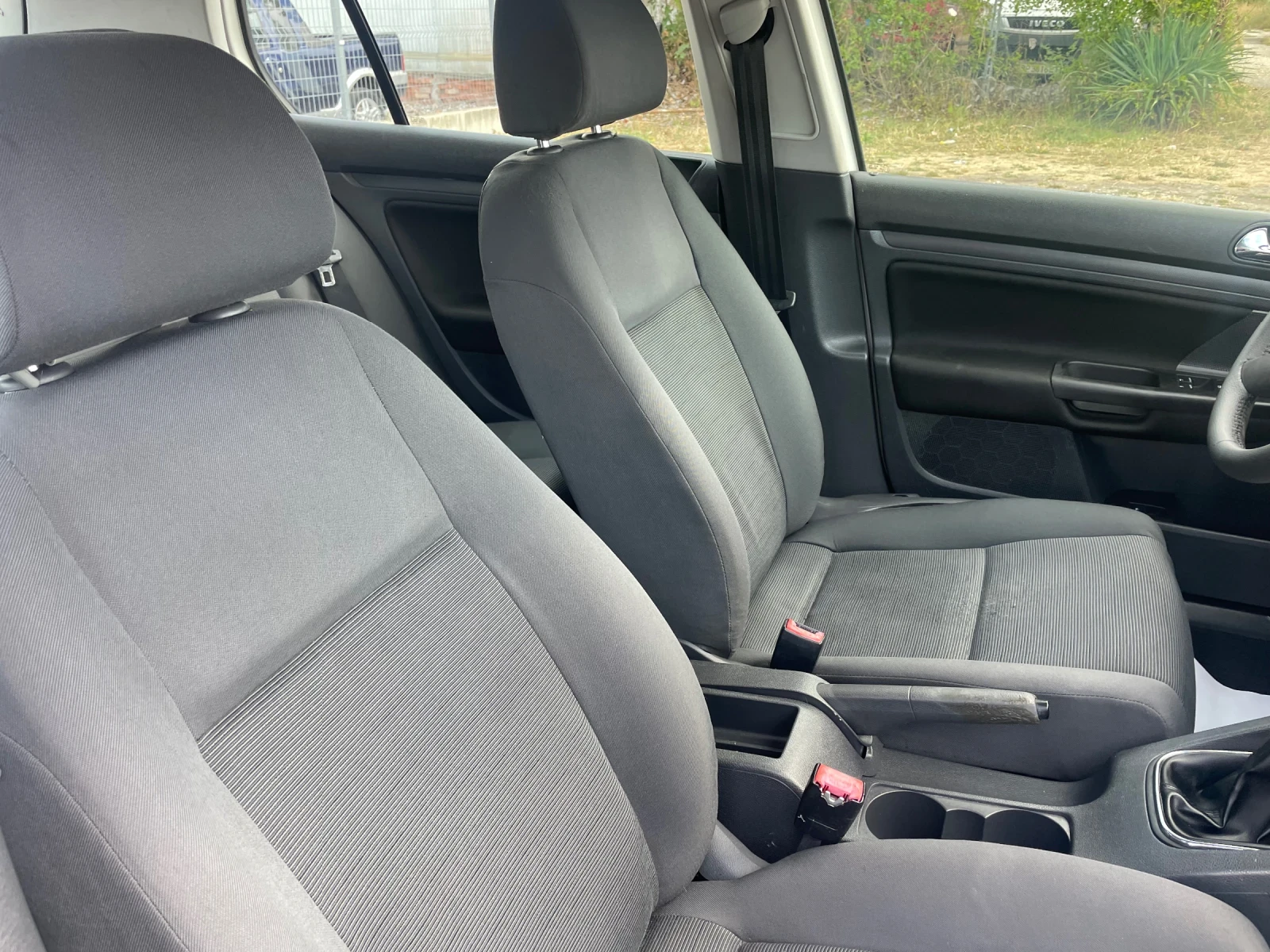 VW Golf 1.9TDI-105-ITALIA - изображение 6