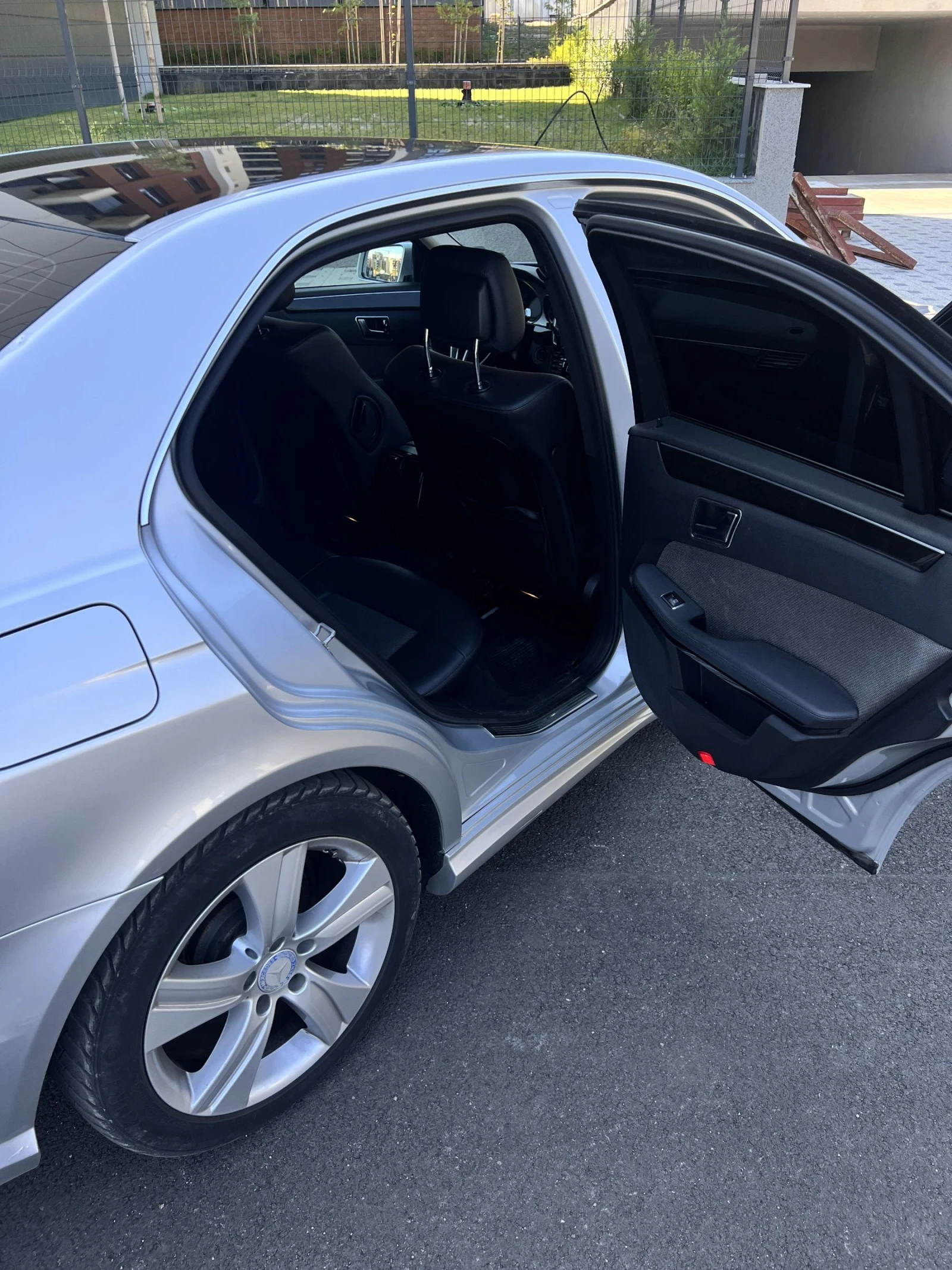 Mercedes-Benz E 220 AMG . | Mobile.bg   16