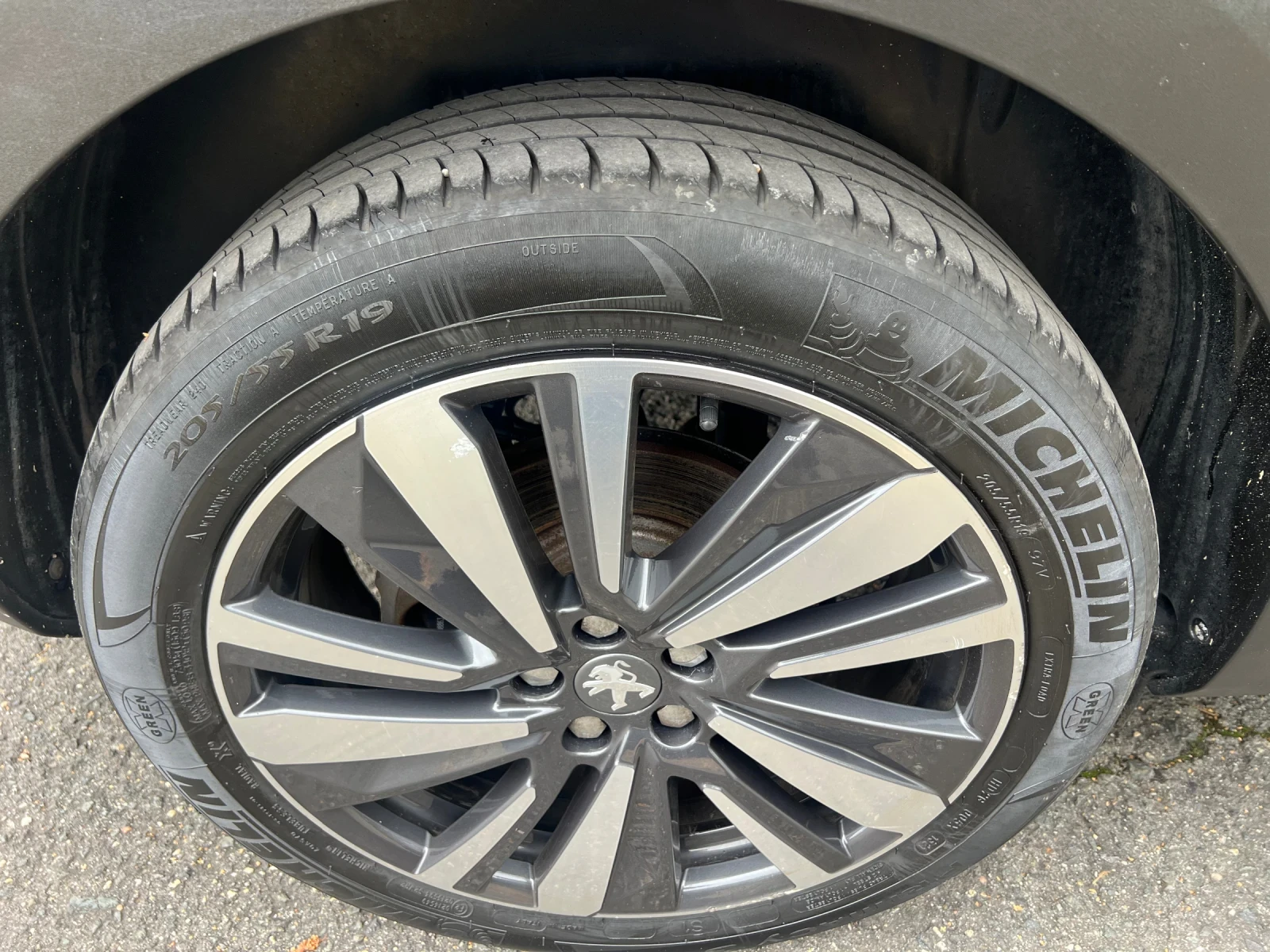 Peugeot 3008 1.2 Pure Tech Allure 78643км | Mobile.bg — изображение 13
