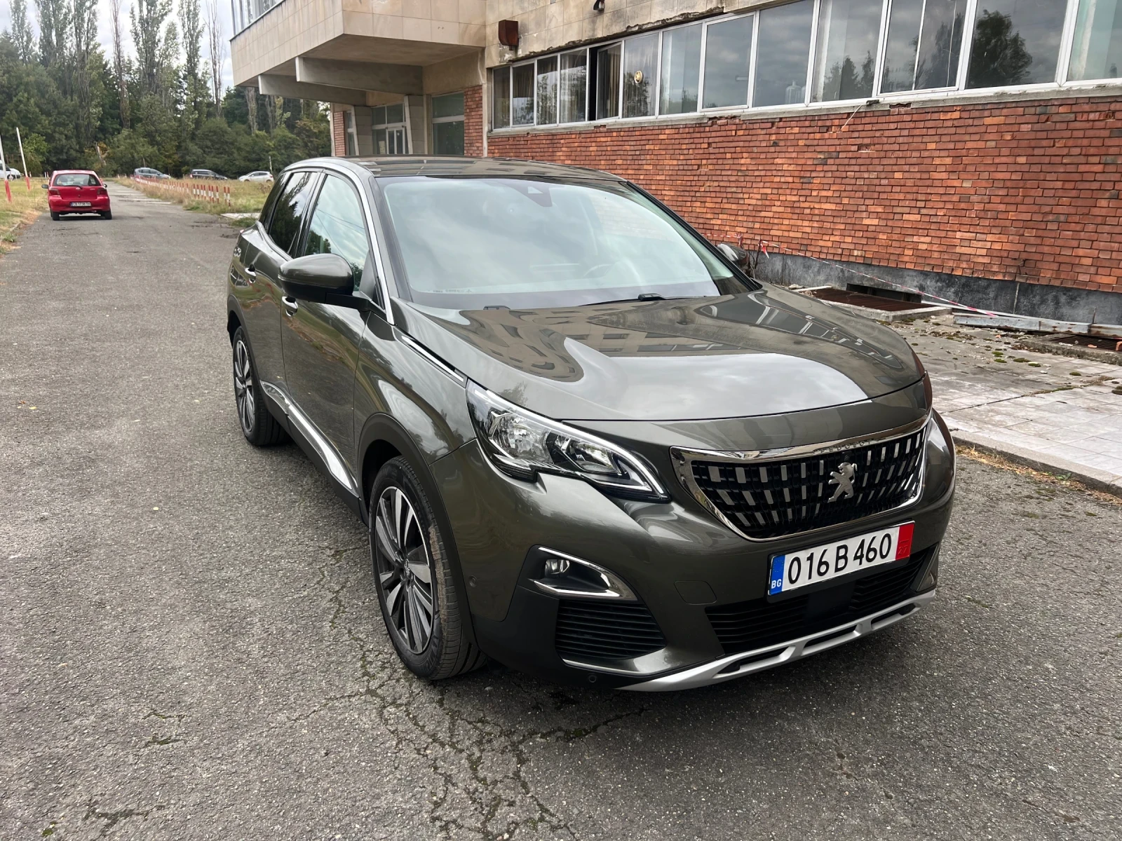 Peugeot 3008 1.2 Pure Tech Allure 78643км - изображение 3