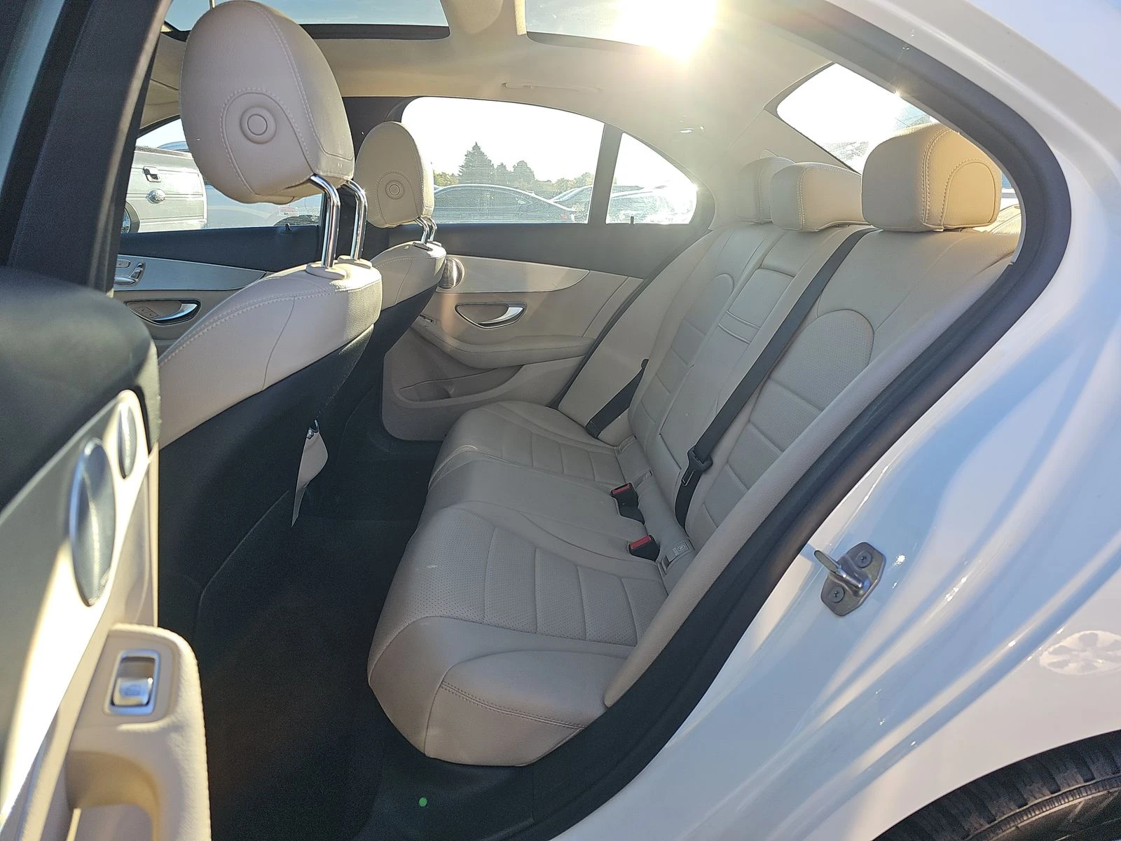 Mercedes-Benz C 300 AMG PACK* BURMASTER* KEYLESS GO* 125000KM* PANORAM | Mobile.bg   14