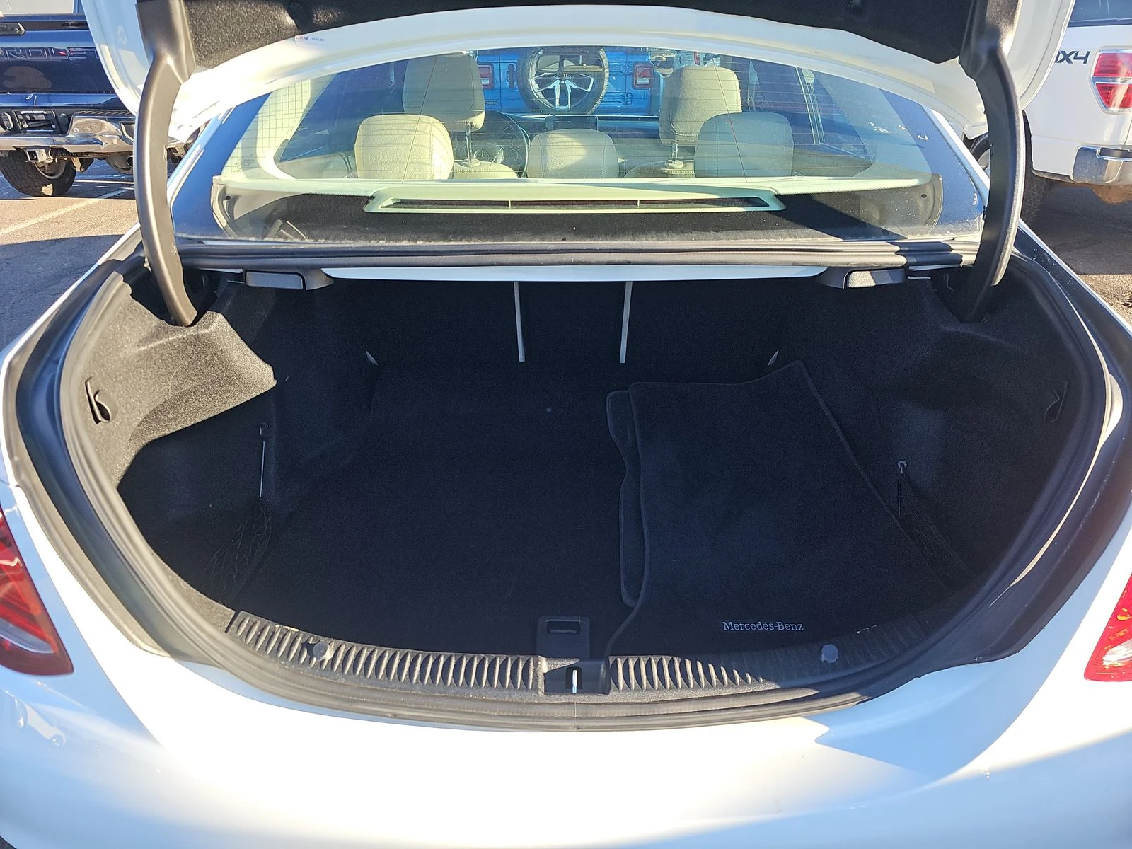 Mercedes-Benz C 300 AMG PACK* BURMASTER* KEYLESS GO* 125000KM* PANORAM | Mobile.bg   15