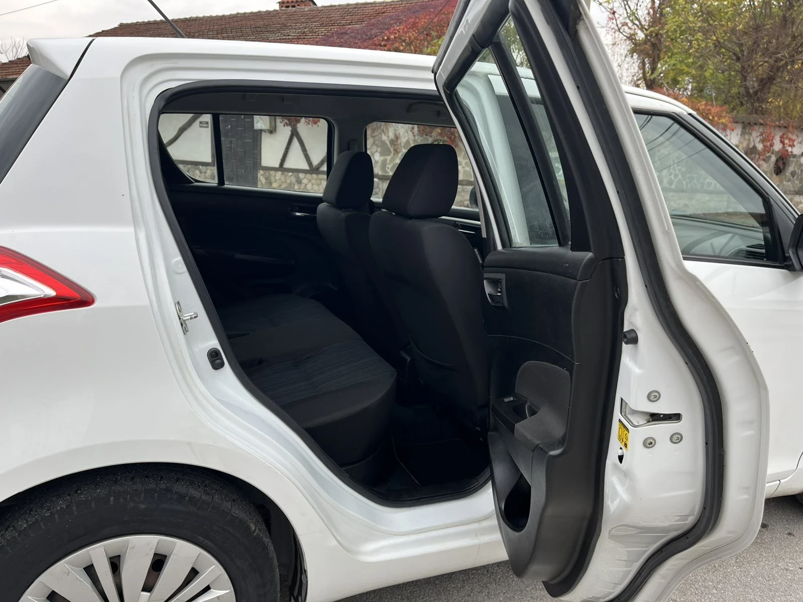 Suzuki Swift | Mobile.bg   12