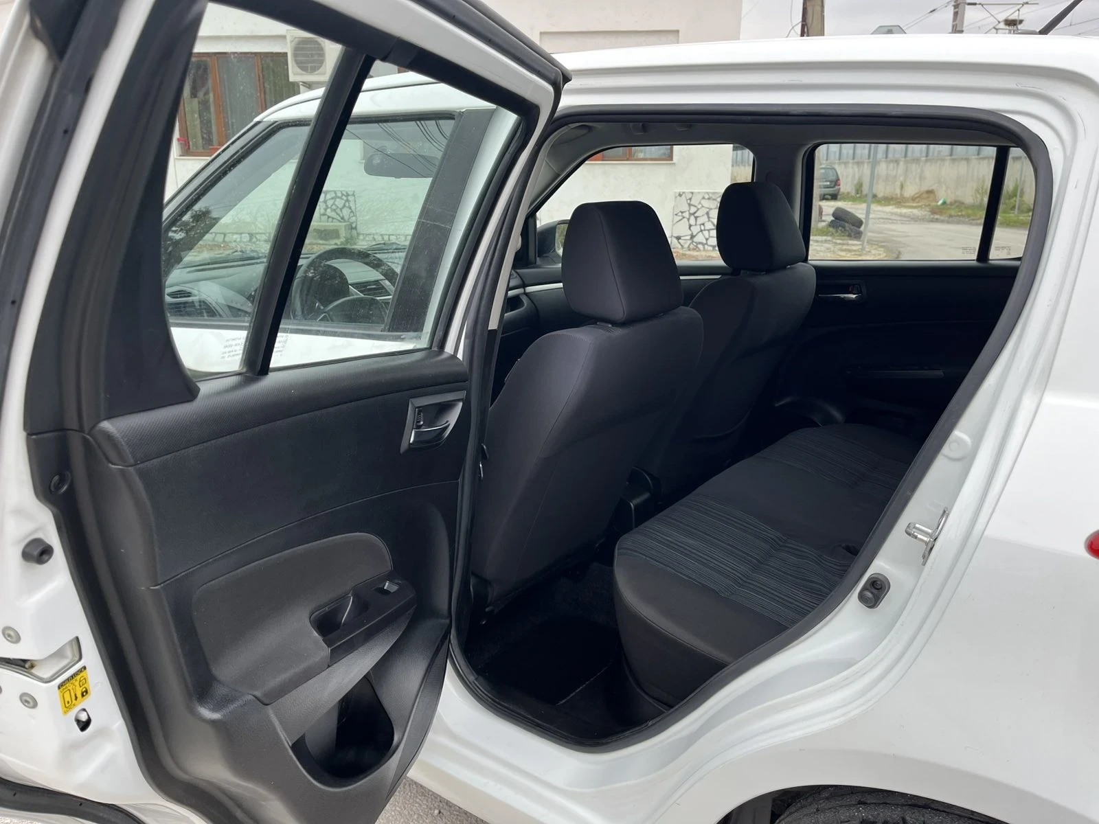 Suzuki Swift | Mobile.bg   10