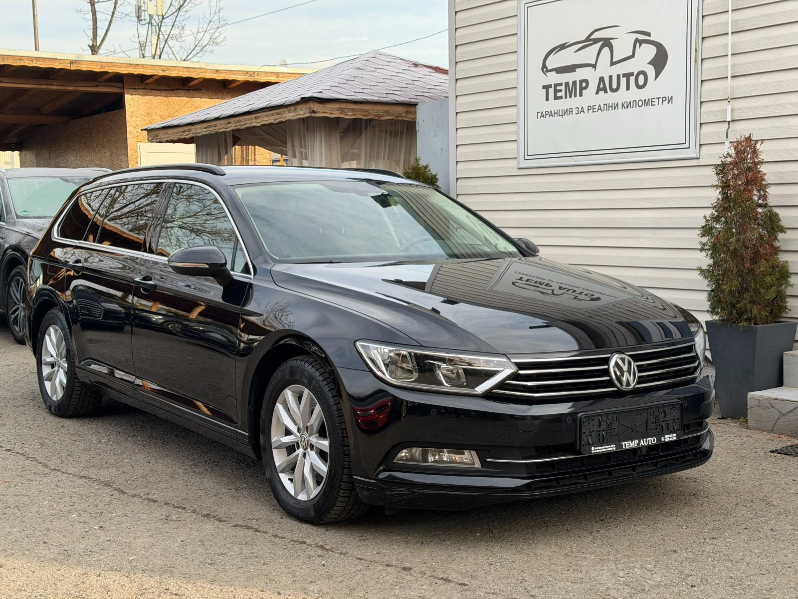 VW Passat 2.0TDI* 150к.с* СЕРВИЗНА КНИЖКА С ПЪЛНА ИСТОРИЯ В  - изображение 3