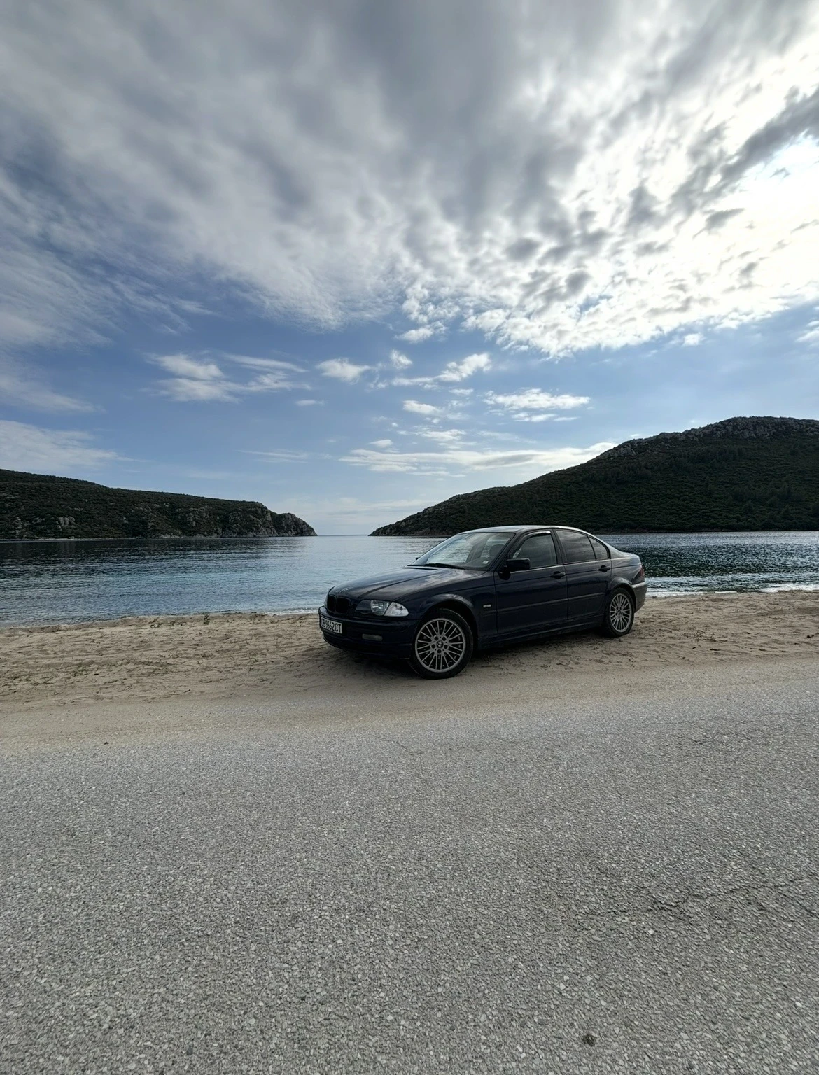 BMW 318 i, снимка 2 - Автомобили и джипове - 53659507