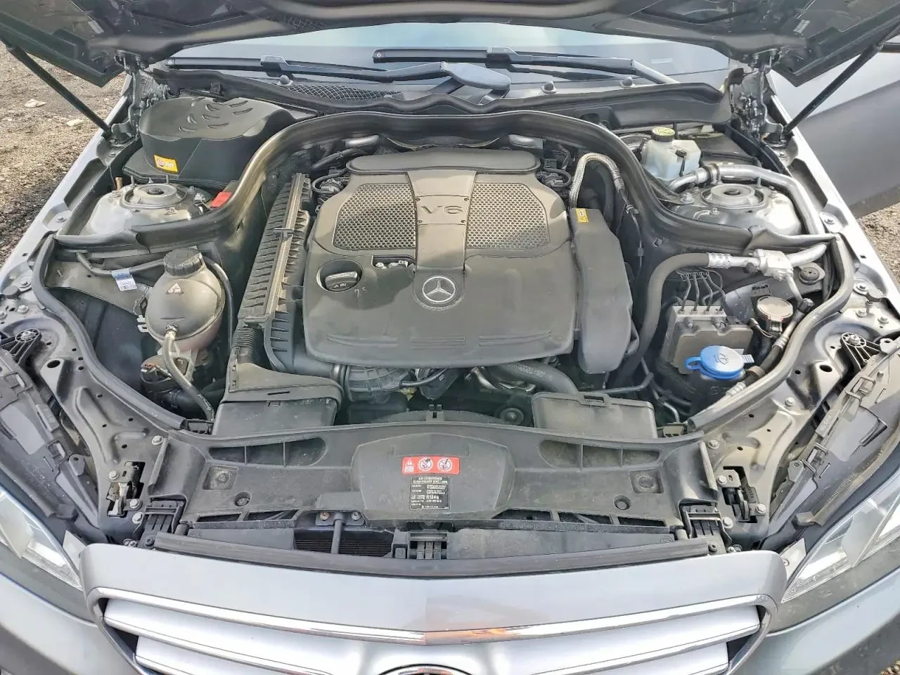 Mercedes-Benz E 350 4matic, снимка 11 - Автомобили и джипове - 53955591