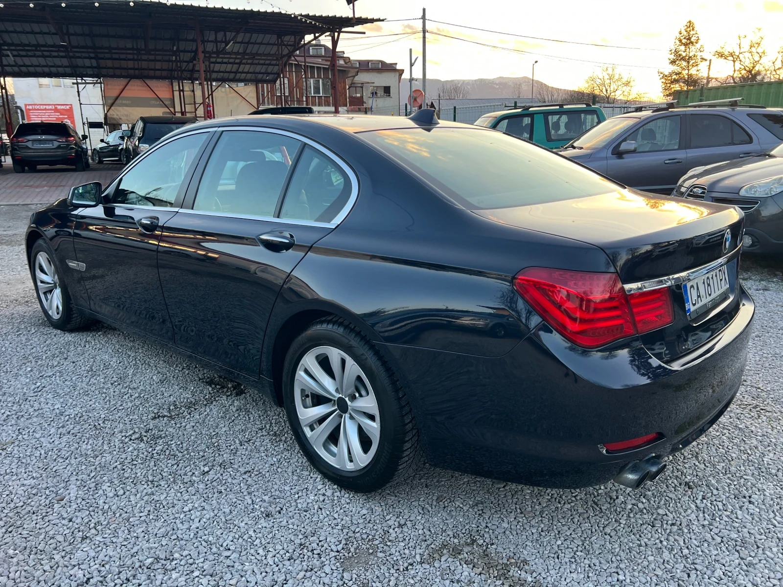 BMW 730 D * Long* DISTR* Dynamic Drive* HEAD-UP* FULL* TOP, снимка 7 - Автомобили и джипове - 54150201